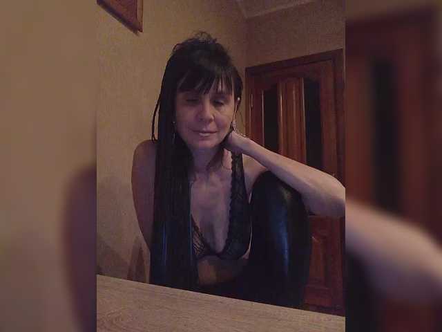 Hellenalonenochka Live Cam on BongaCams