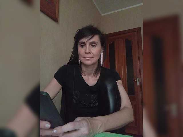 Hellenalonenochka's BongaCams show and profile