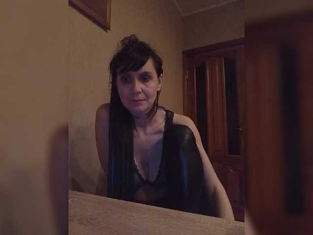 Hellenalonenochka webcam