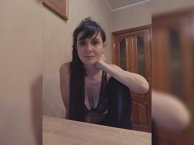 Hellenalonenochka's BongaCams show and profile