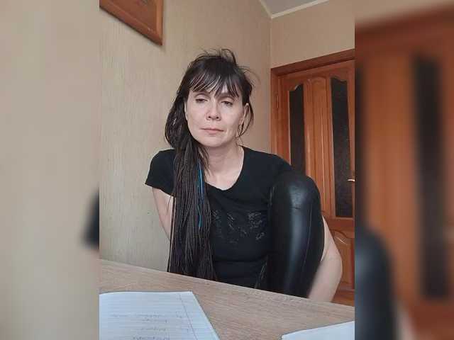 Hellenalonenochka's BongaCams show and profile