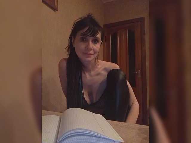 Hellenalonenochka's BongaCams show and profile