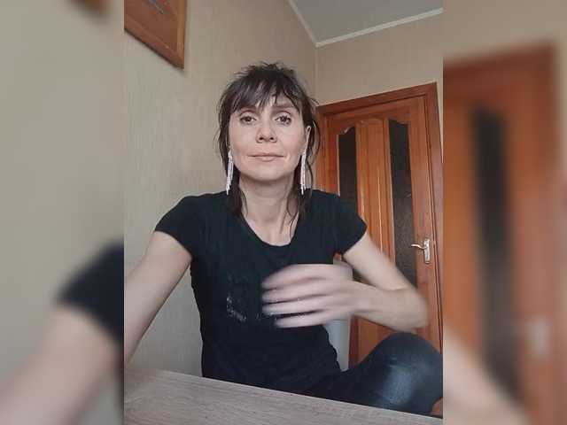 Hellenalonenochka's BongaCams show and profile