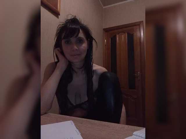 Hellenalonenochka's BongaCams show and profile