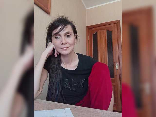 Hellenalonenochka's BongaCams show and profile