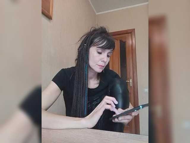 Hellenalonenochka's BongaCams show and profile