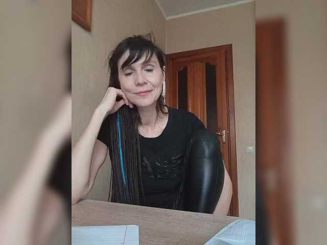 Hellenalonenochka's BongaCams show and profile