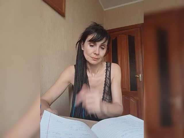 Hellenalonenochka's BongaCams show and profile