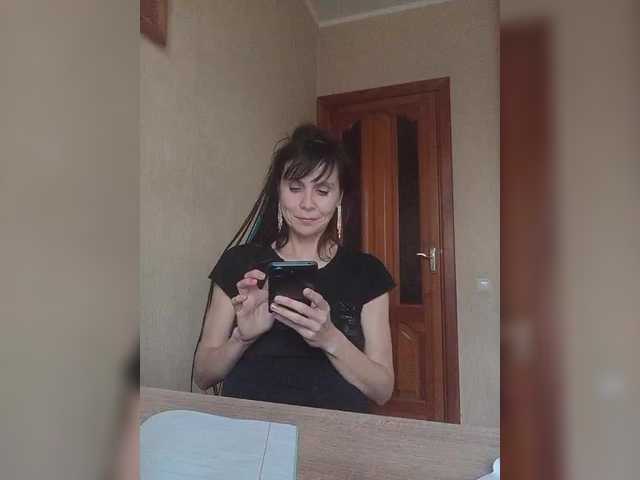 Hellenalonenochka's BongaCams show and profile