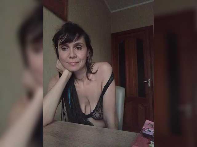 Hellenalonenochka's BongaCams show and profile