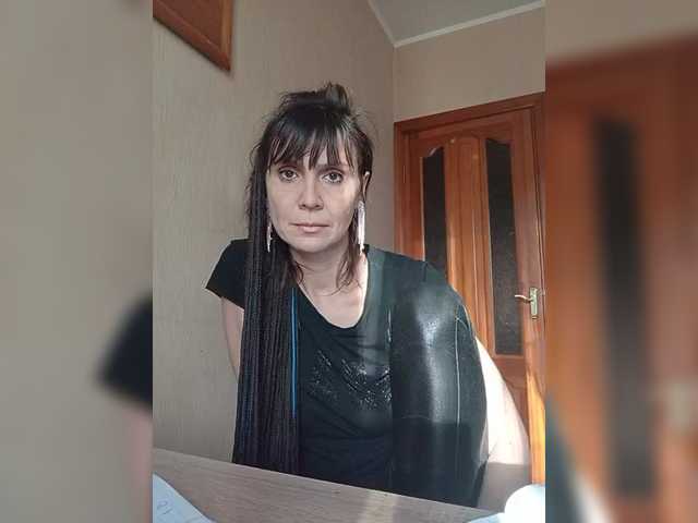 Hellenalonenochka's BongaCams show and profile