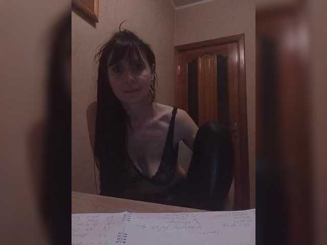 Hellenalonenochka live cam profile