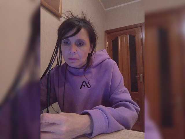 Hellenalonenochka's BongaCams show and profile