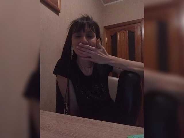 Hellenalonenochka's BongaCams show and profile