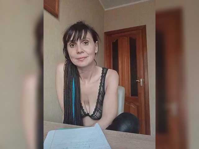 Hellenalonenochka's BongaCams show and profile