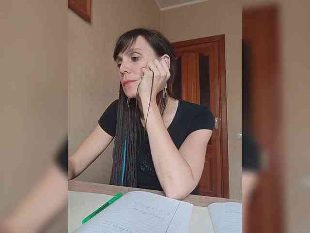 Hellenalonenochka webcam