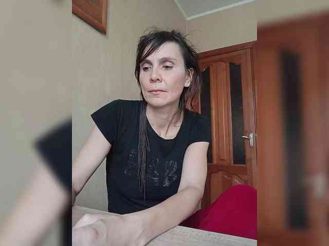 Hellenalonenochka webcam