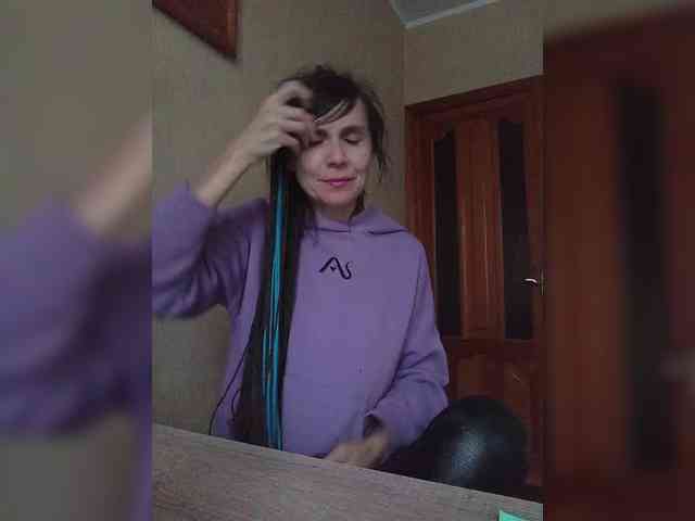 Hellenalonenochka webcam