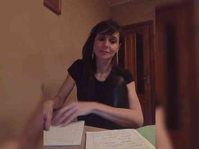 Hellenalonenochka webcam