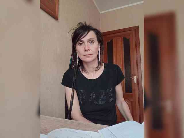 Hellenalonenochka webcam