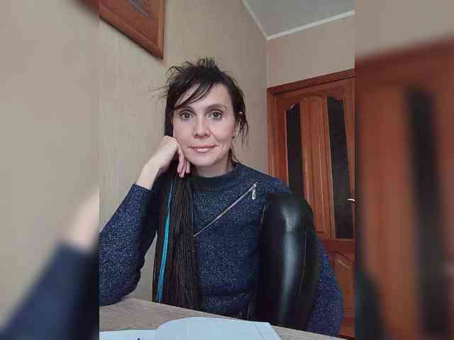 Hellenalonenochka webcam