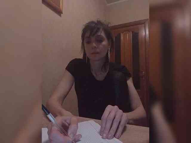 Hellenalonenochka webcam