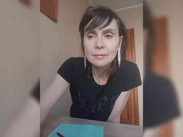 Hellenalonenochka webcam