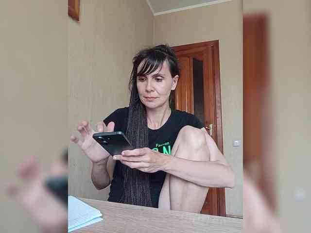 free adult chatting Hellenalonenochka
