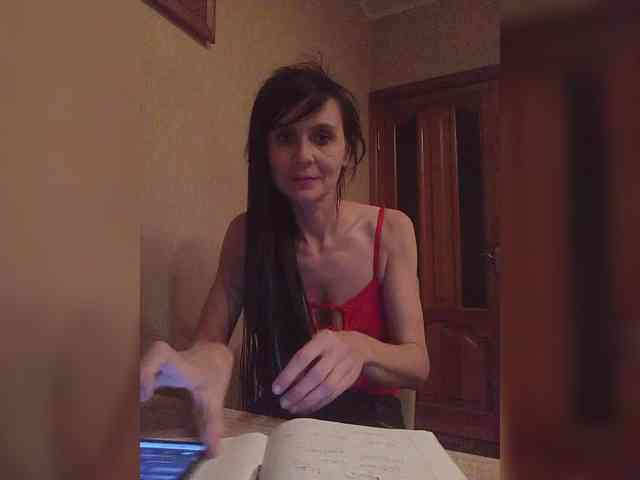 Hellenalonenochka webcam