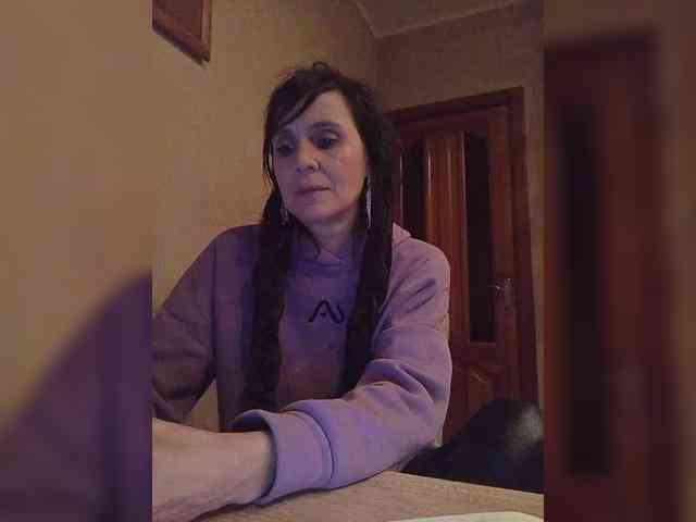 Hellenalonenochka webcam