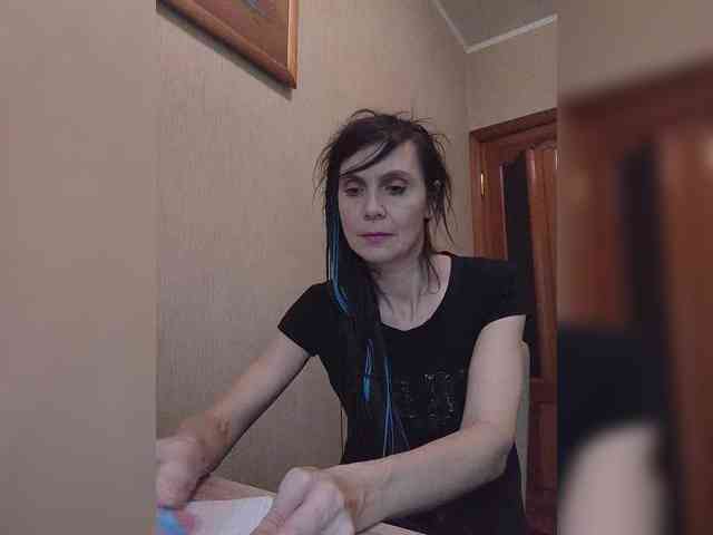 Hellenalonenochka webcam