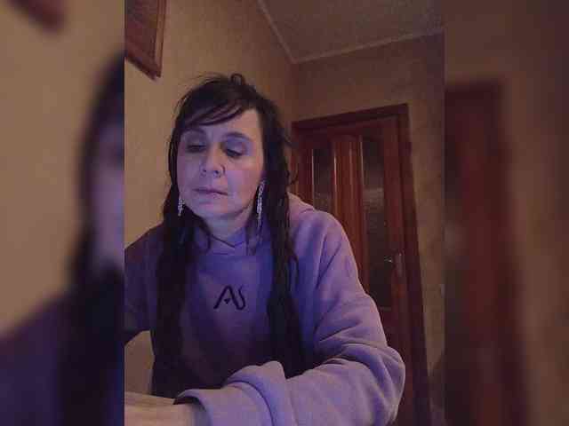 Hellenalonenochka webcam