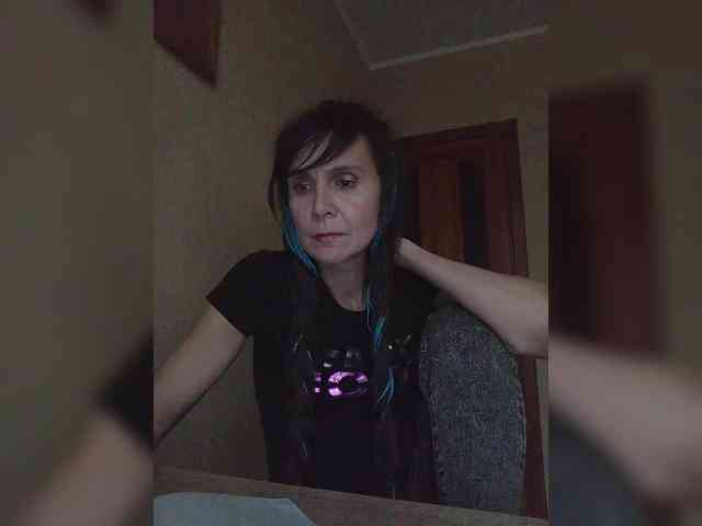 Hellenalonenochka webcam