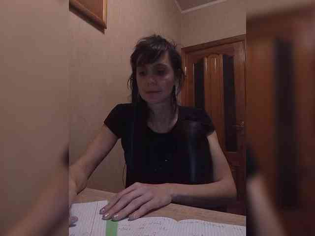 Hellenalonenochka webcam