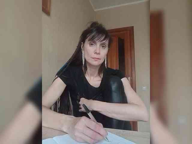 Hellenalonenochka webcam