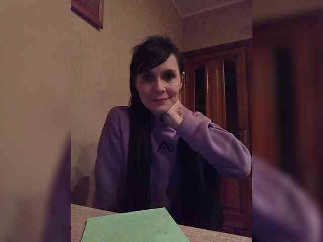 Hellenalonenochka webcam