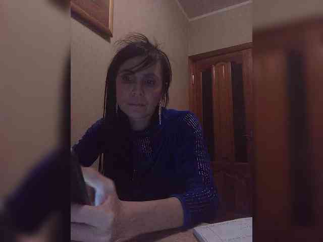 Hellenalonenochka webcam