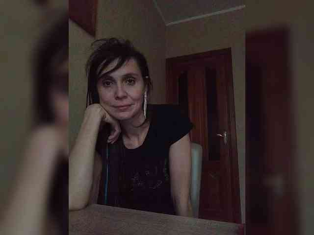 Hellenalonenochka webcam