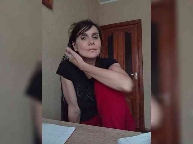 Hellenalonenochka webcam