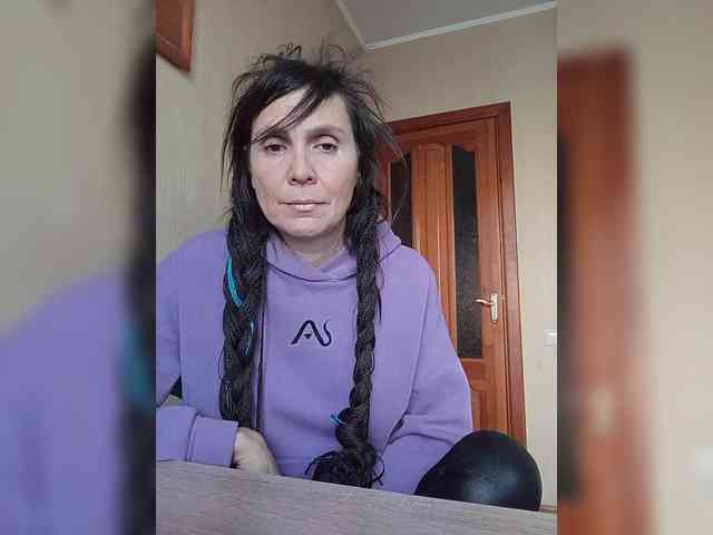 Hellenalonenochka webcam