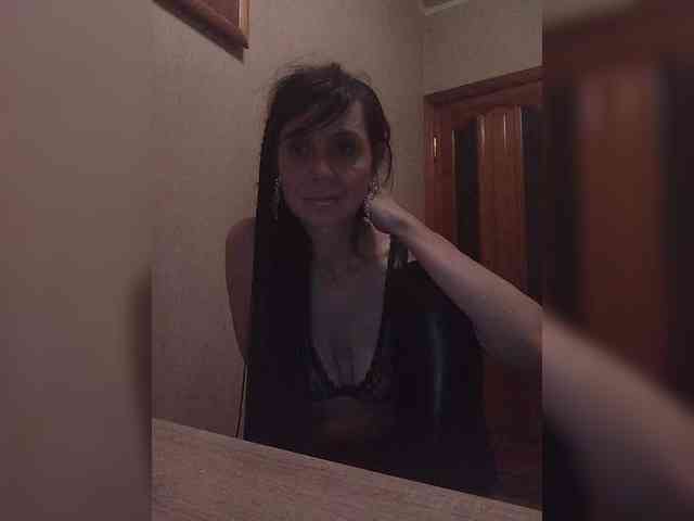 Hellenalonenochka webcam