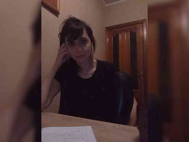 Hellenalonenochka webcam