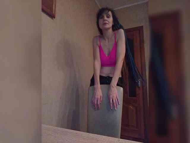 Hellenalonenochka webcam