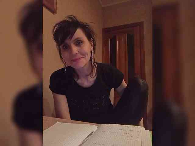 Hellenalonenochka webcam