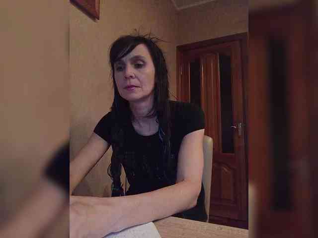 Hellenalonenochka webcam