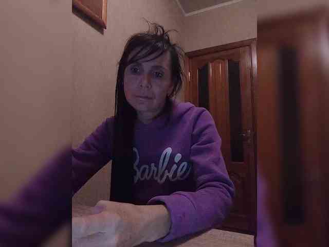 Hellenalonenochka webcam