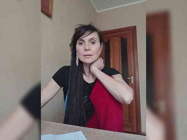 Hellenalonenochka webcam