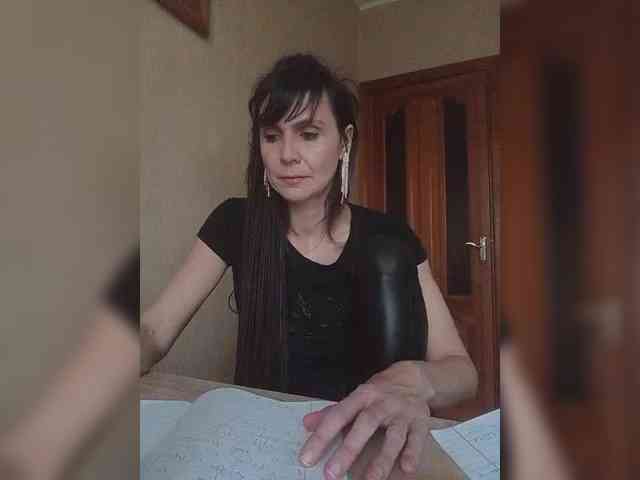 Hellenalonenochka webcam