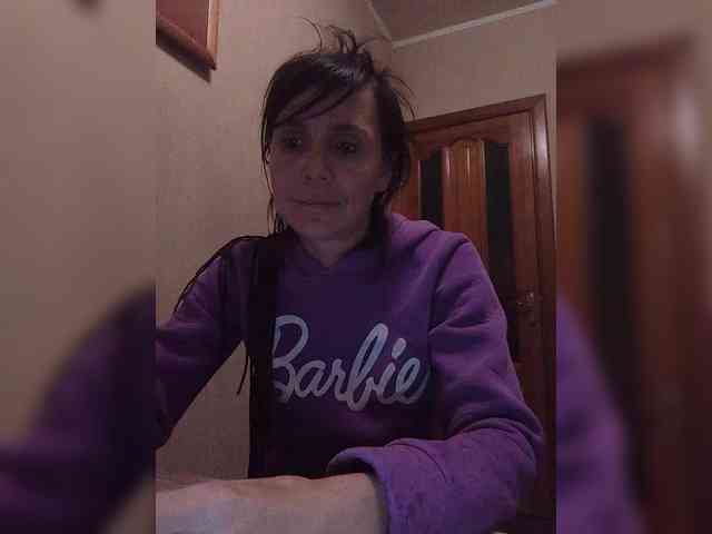 Hellenalonenochka webcam