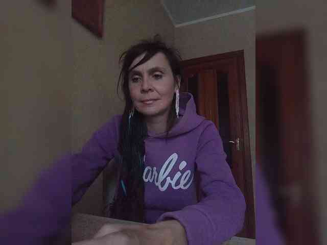 Hellenalonenochka webcam